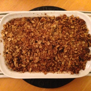 Apple and walnut oat crumble